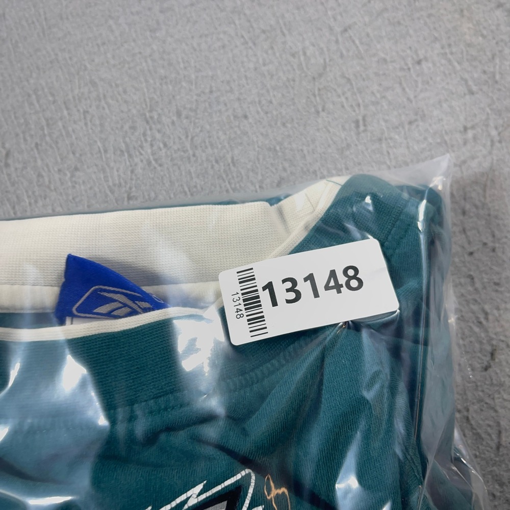 Vintage Philadelphia Eagles Shirt Men Small Green White Layered Raglan NFL Y2K - Picture 8 of 8